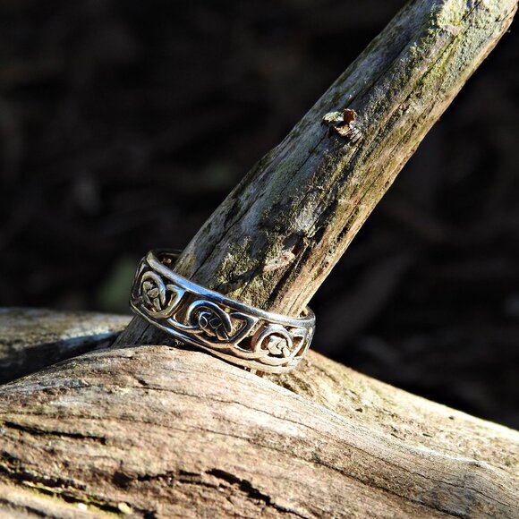 Sterling Silver Celtic Ring Band Size 4.75 - Picture 5 of 12